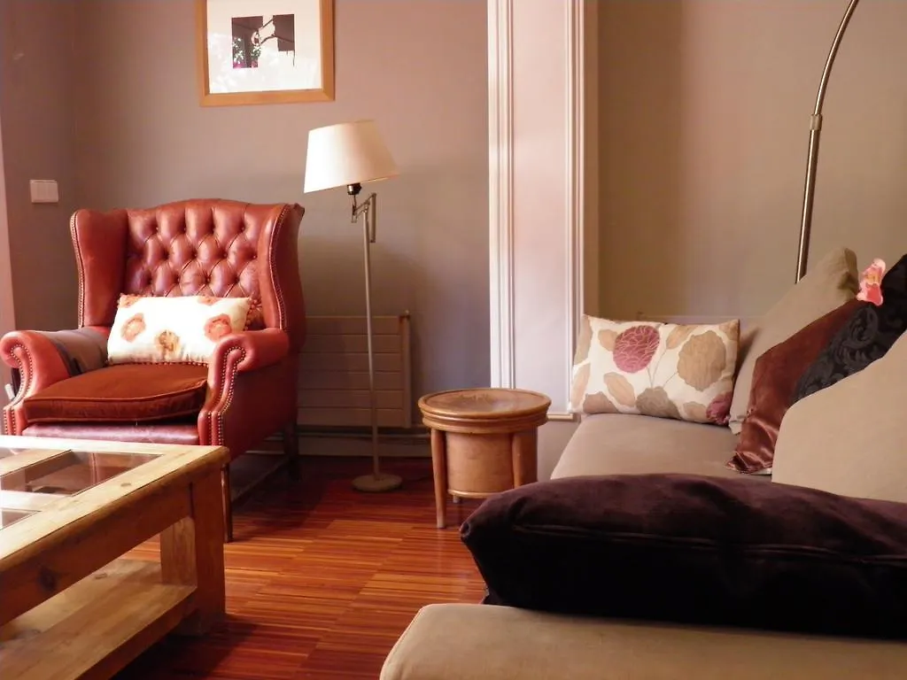 Suitur Courtyard Apartment Barcelona España